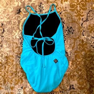 Jolyn tie back “Belle” sz 32 Hawaii Blue